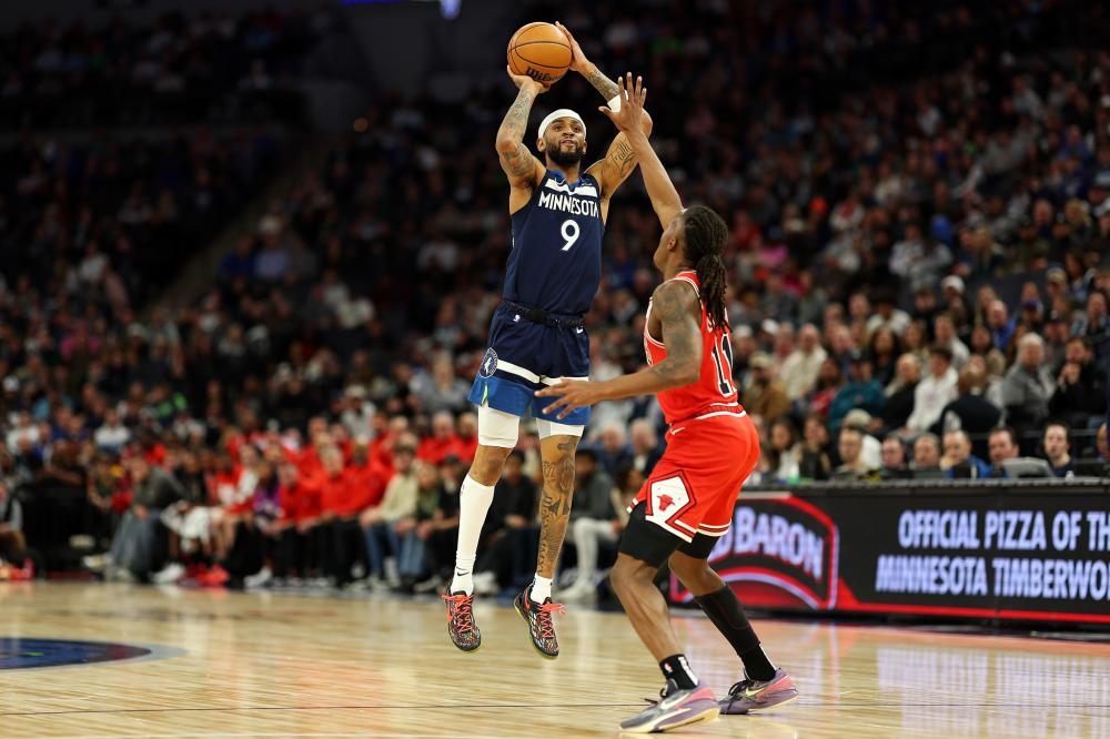 有评论指出 有评论指出