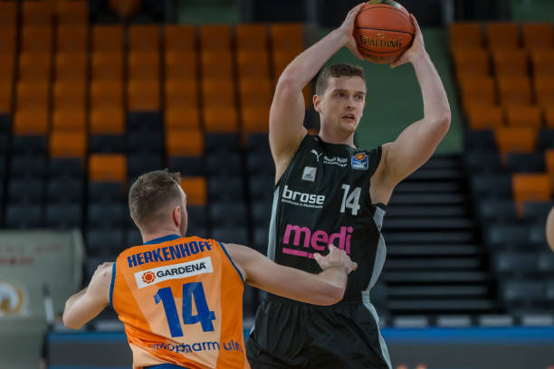 俱乐部的竞 俱乐部的竞