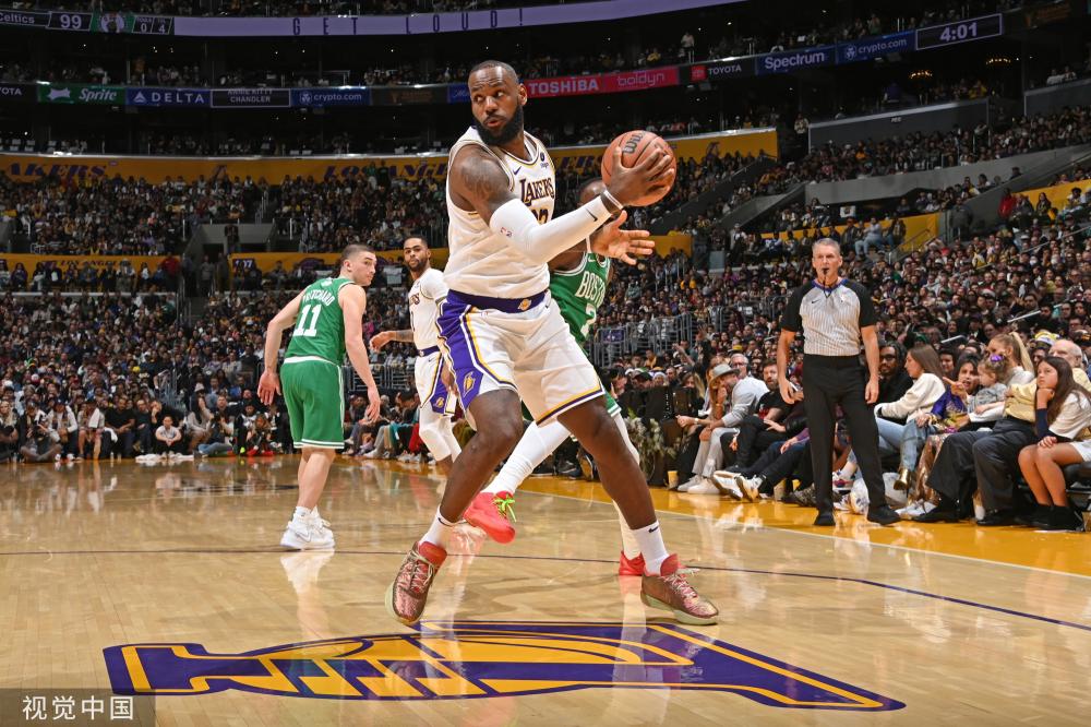 显了他们顽 显了他们顽